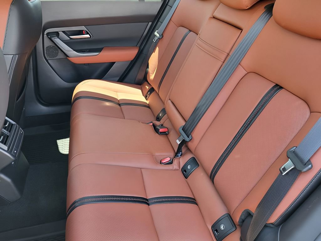 Used 2025 MAZDA CX-50 AWD 2.5 Turbo w/ Weather Package image 19