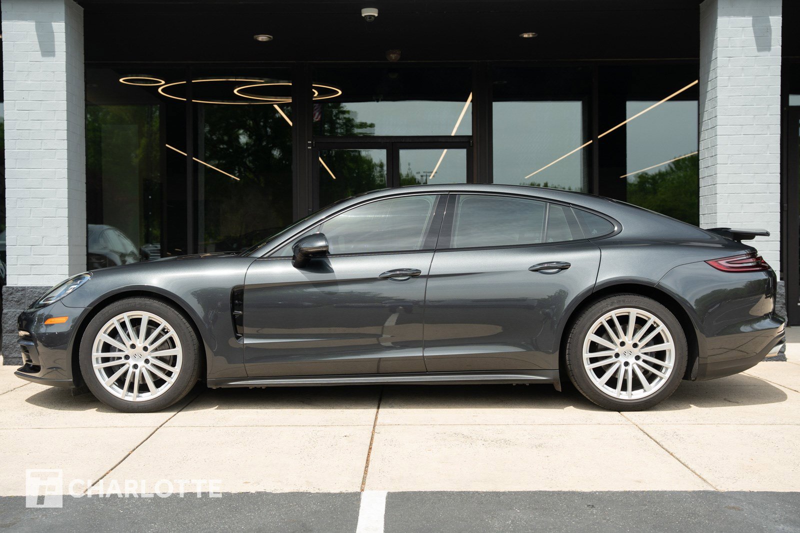 Used 2020 Porsche Panamera 4 image 7