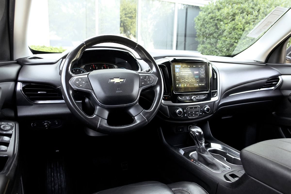 Used 2021 Chevrolet Traverse LT AWD/4WD image 5