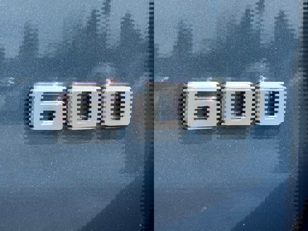 New 2026 Cadillac Escalade ESV Sport w/ Touring Package image 10