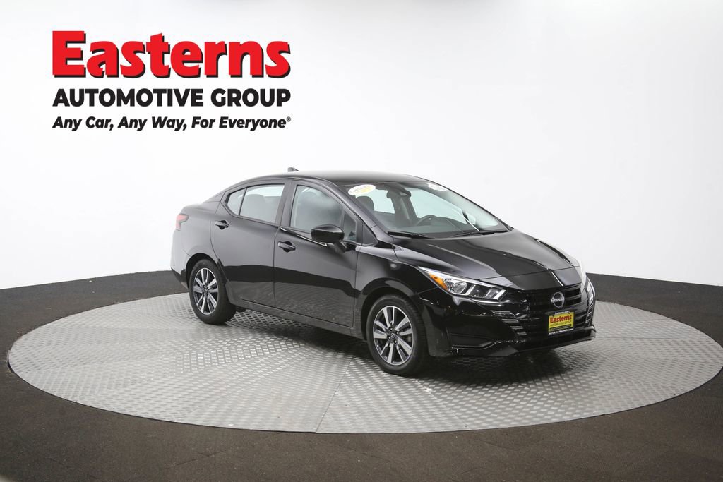 Used 2023 Nissan Versa SV image 48