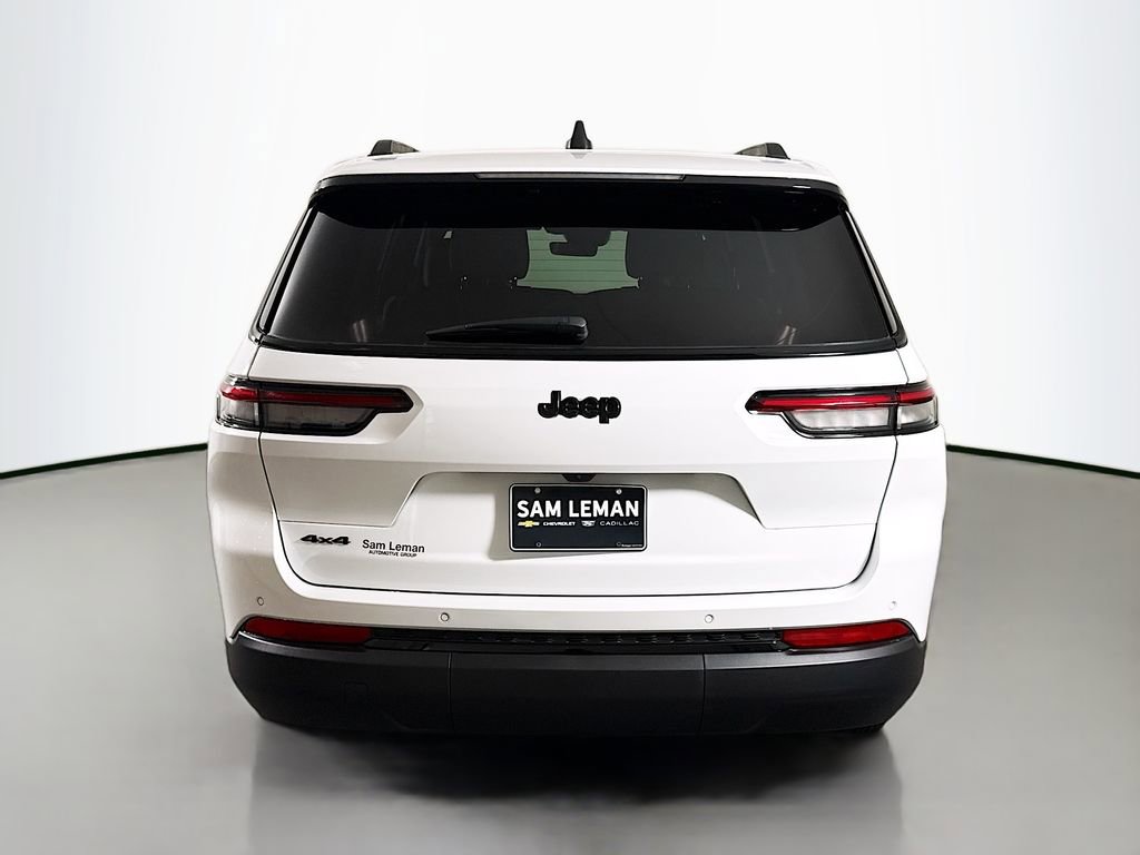 Used 2025 Jeep Grand Cherokee L Altitude image 6