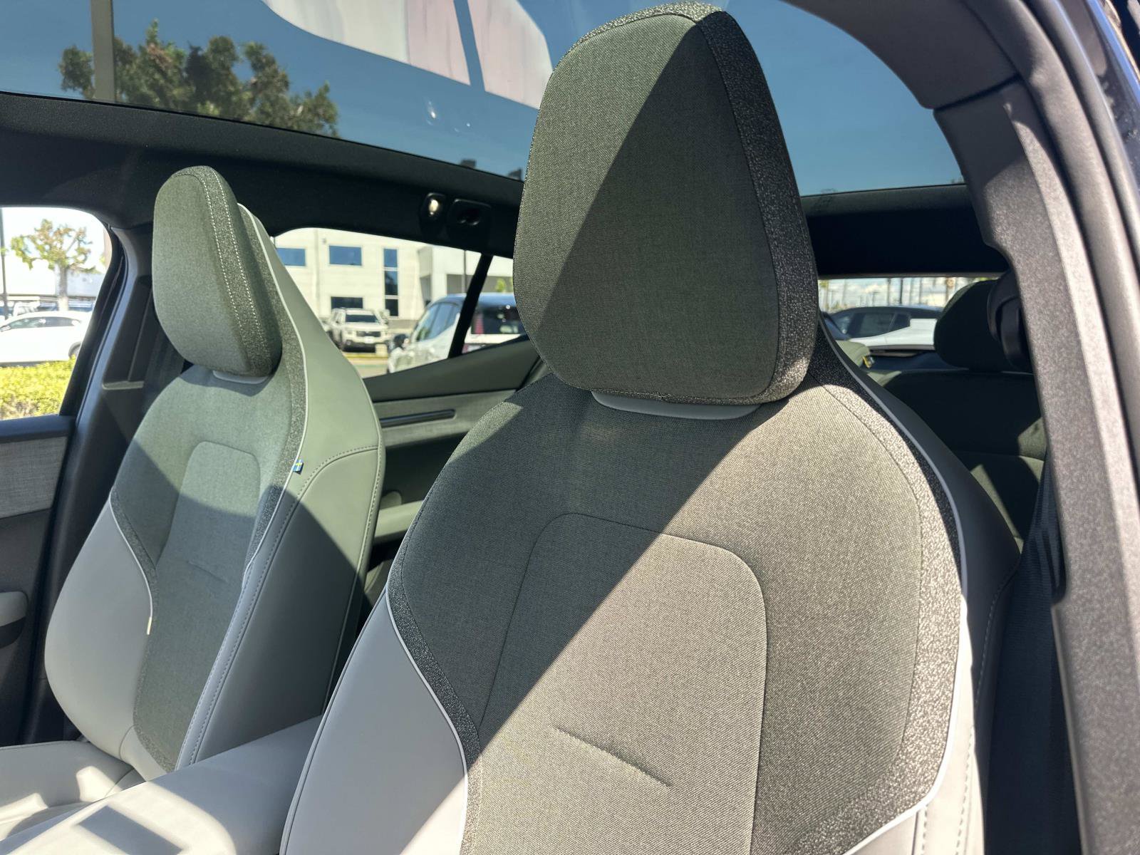 New 2026 Volvo EX30 Plus w/ Climate Package AWD/4WD image 15