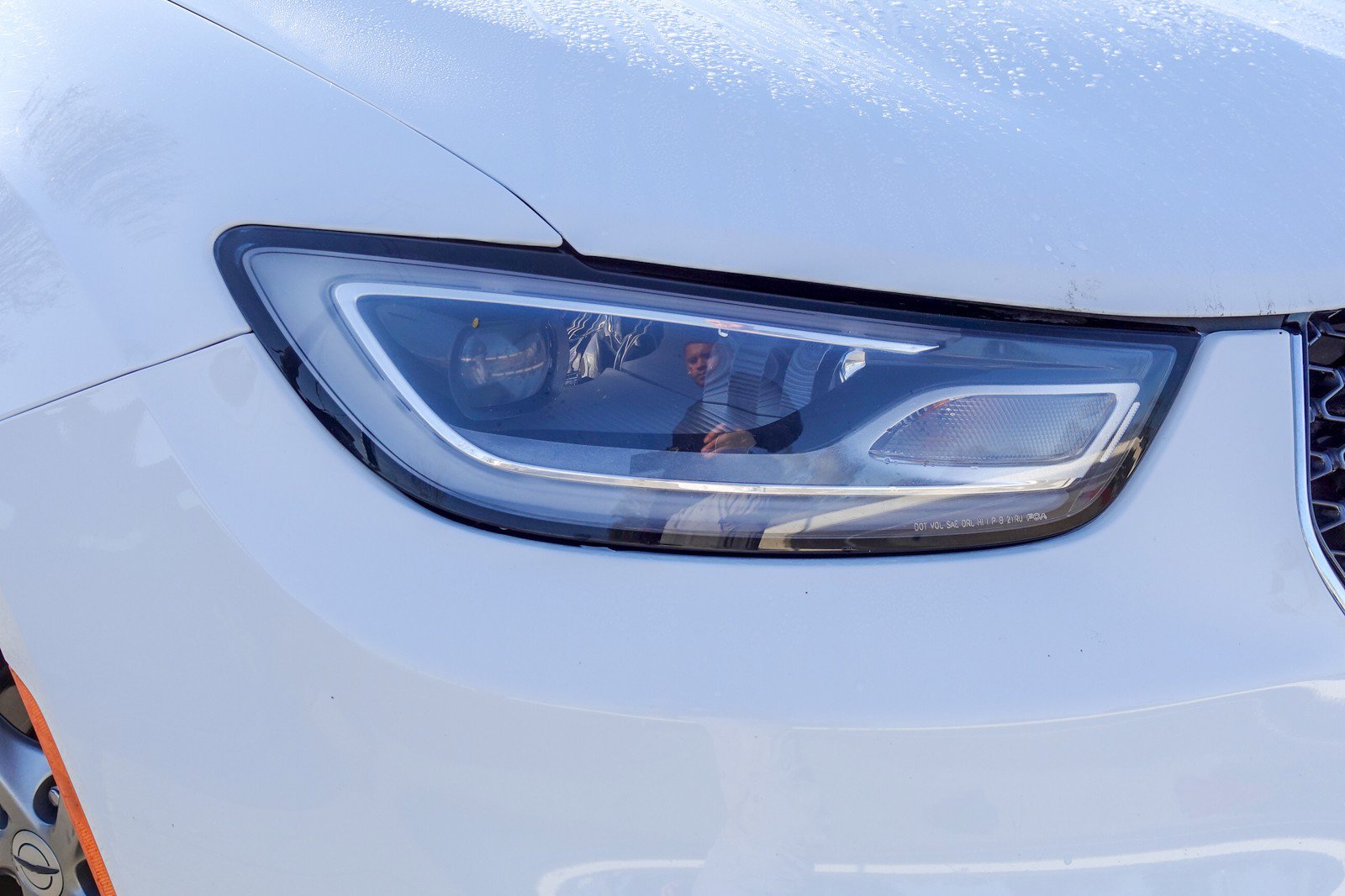 Used 2023 Chrysler Pacifica Limited image 3