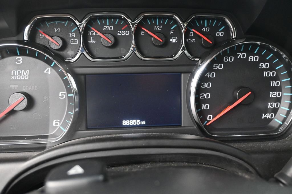 Used 2016 Chevrolet Suburban LT RWD image 12