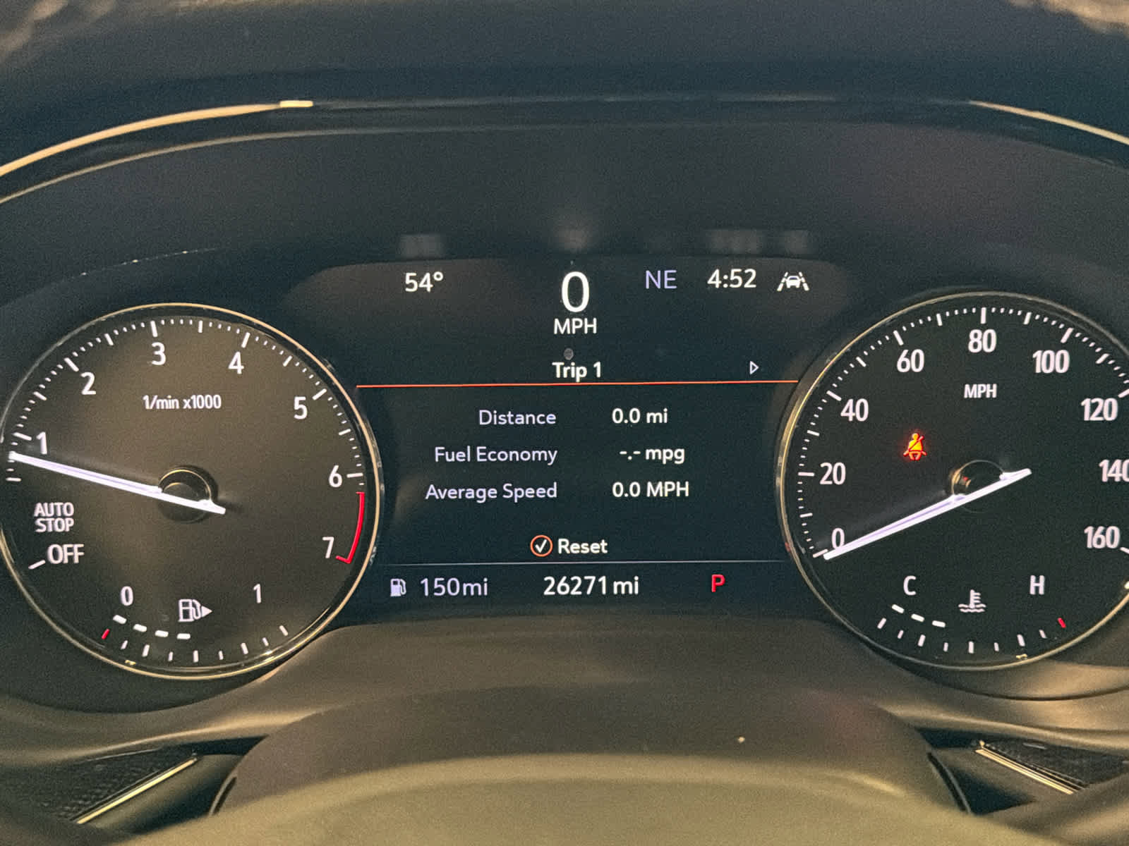 Used 2023 Buick Envision Essence image 39