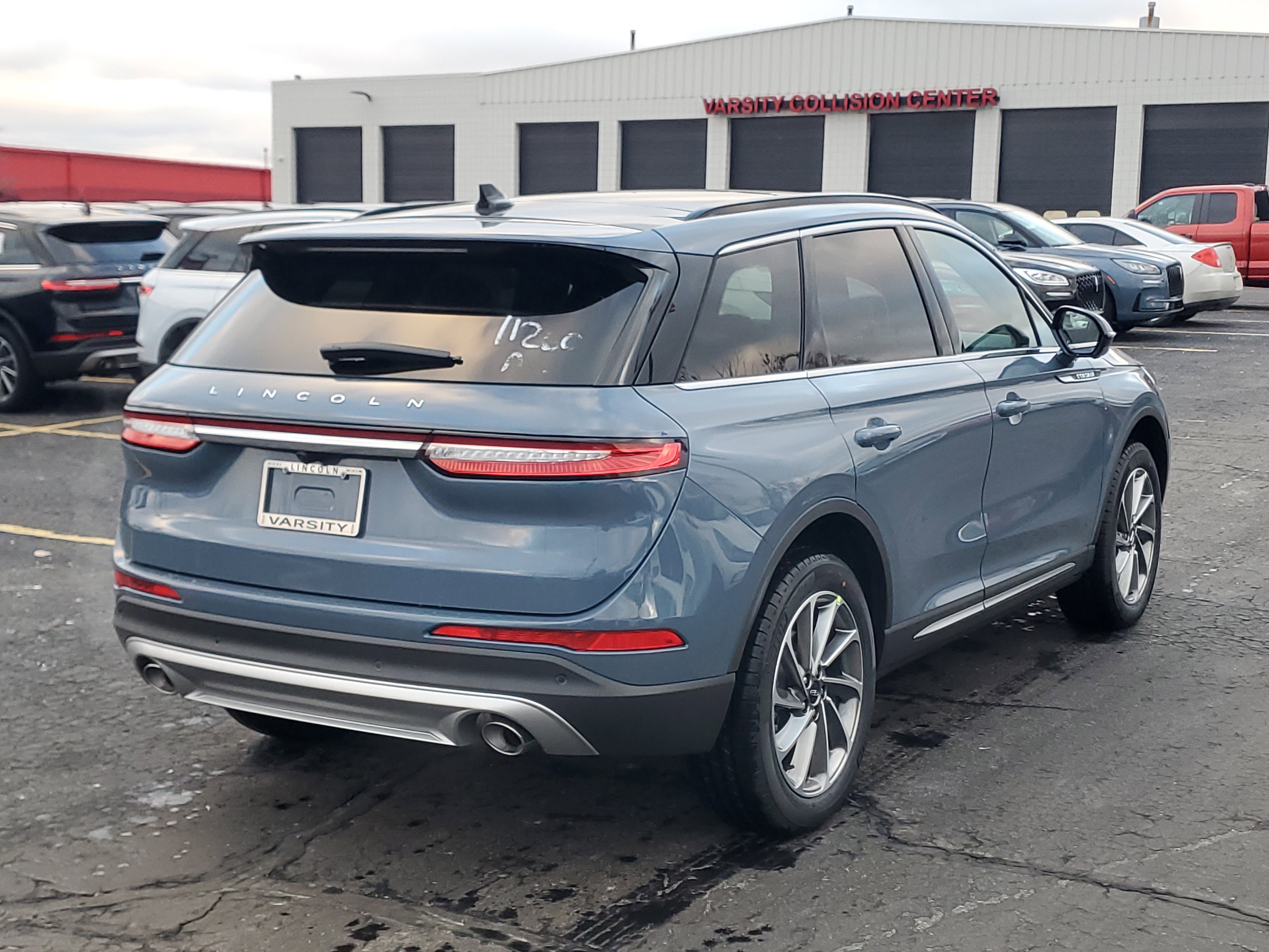 New 2026 Lincoln Corsair Premiere image 4