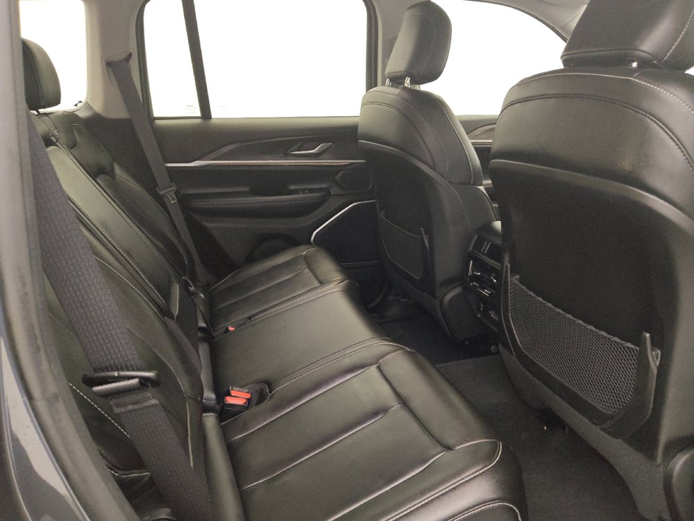 Used 2022 Jeep Grand Cherokee Limited 4xe image 19