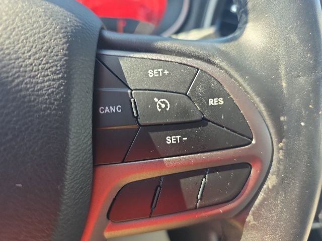 Used 2019 Jeep Cherokee Limited FWD image 17