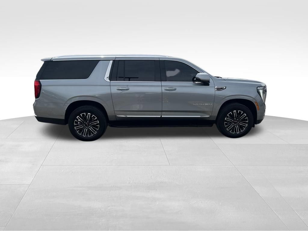 Used 2025 GMC Yukon XL Elevation image 8
