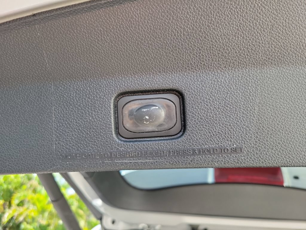 Used 2018 Ford Explorer Limited AWD/4WD image 9