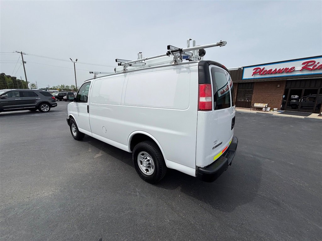 Used 2017 Chevrolet Express 2500 w/ Cold Climate Package RWD image 3