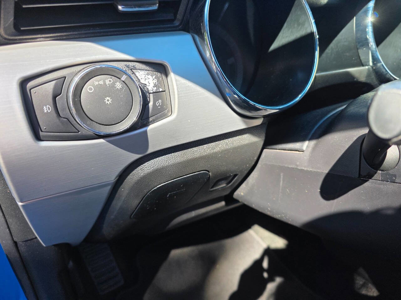 Used 2017 Ford Mustang Premium image 16