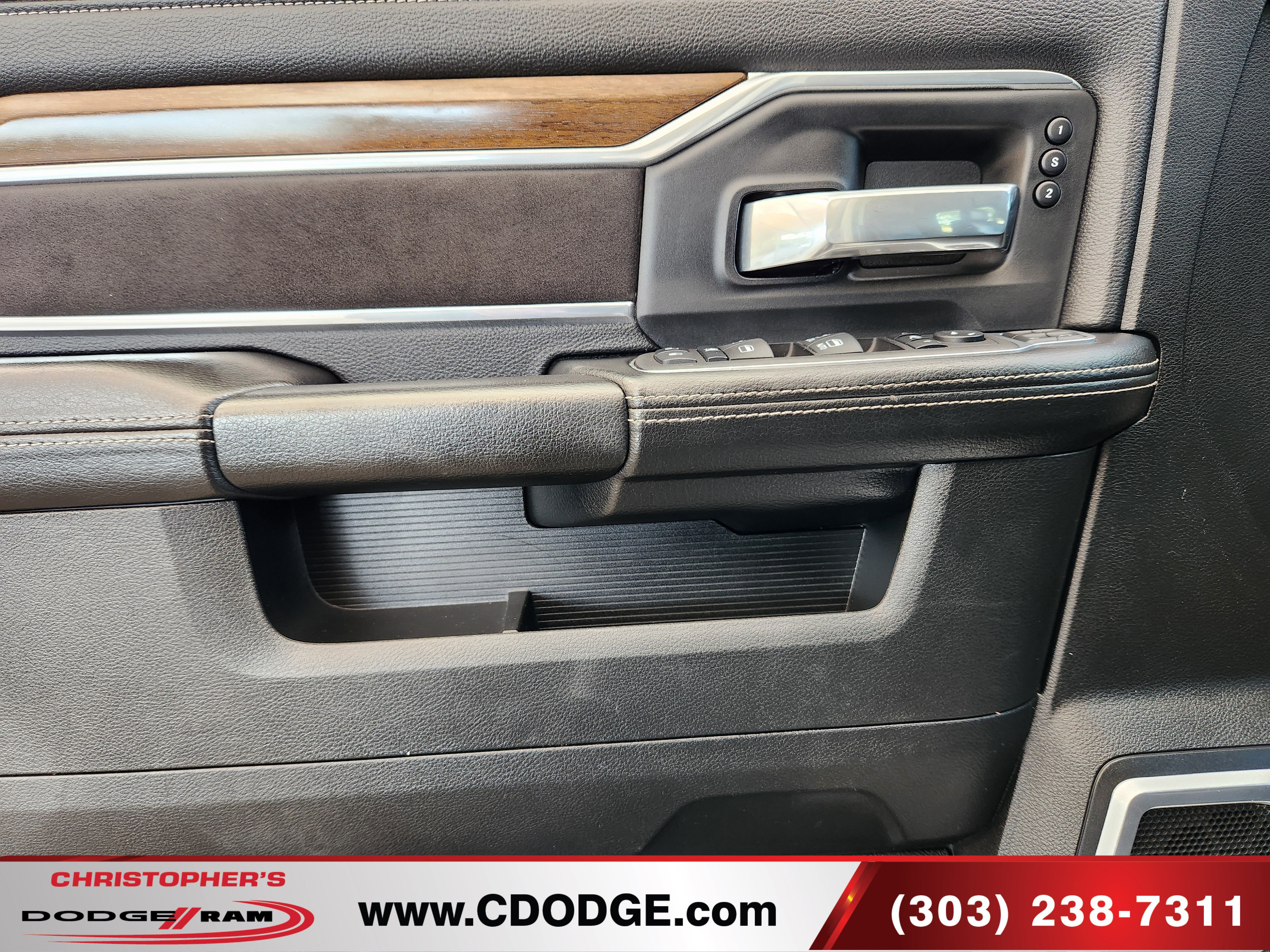 Used 2023 RAM 2500 Laramie AWD/4WD image 14