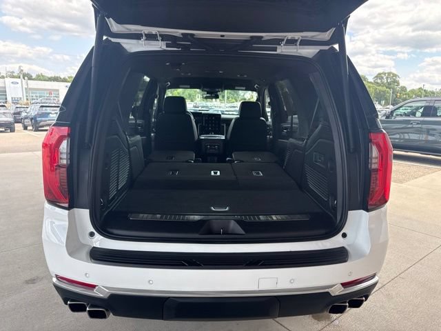 Used 2025 GMC Yukon Denali AWD/4WD image 40