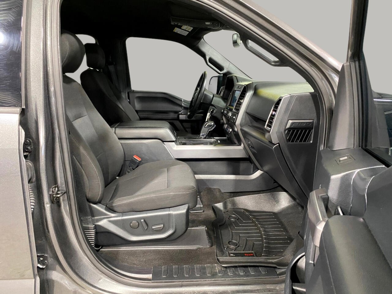 Used 2020 Ford F150 XLT w/ Equipment Group 302A Luxury image 31