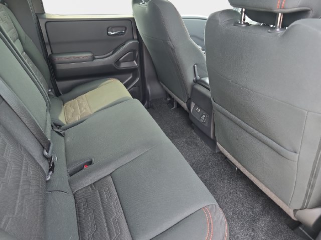 Used 2023 Nissan Frontier PRO-4X w/ Pro Convenience Package AWD/4WD image 13