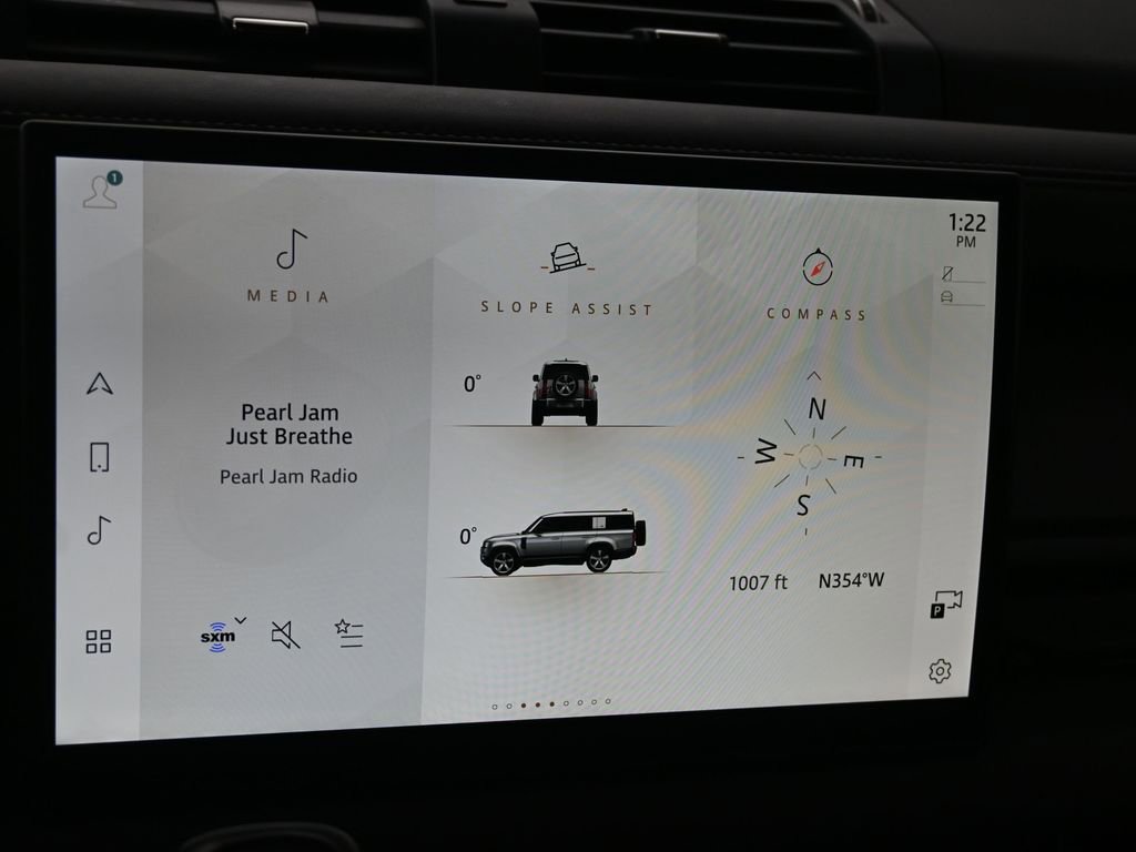 Used 2023 Land Rover Defender 130 X-Dynamic SE image 15