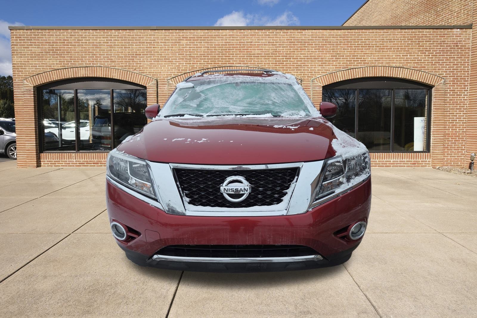 Used 2016 Nissan Pathfinder SV image 8