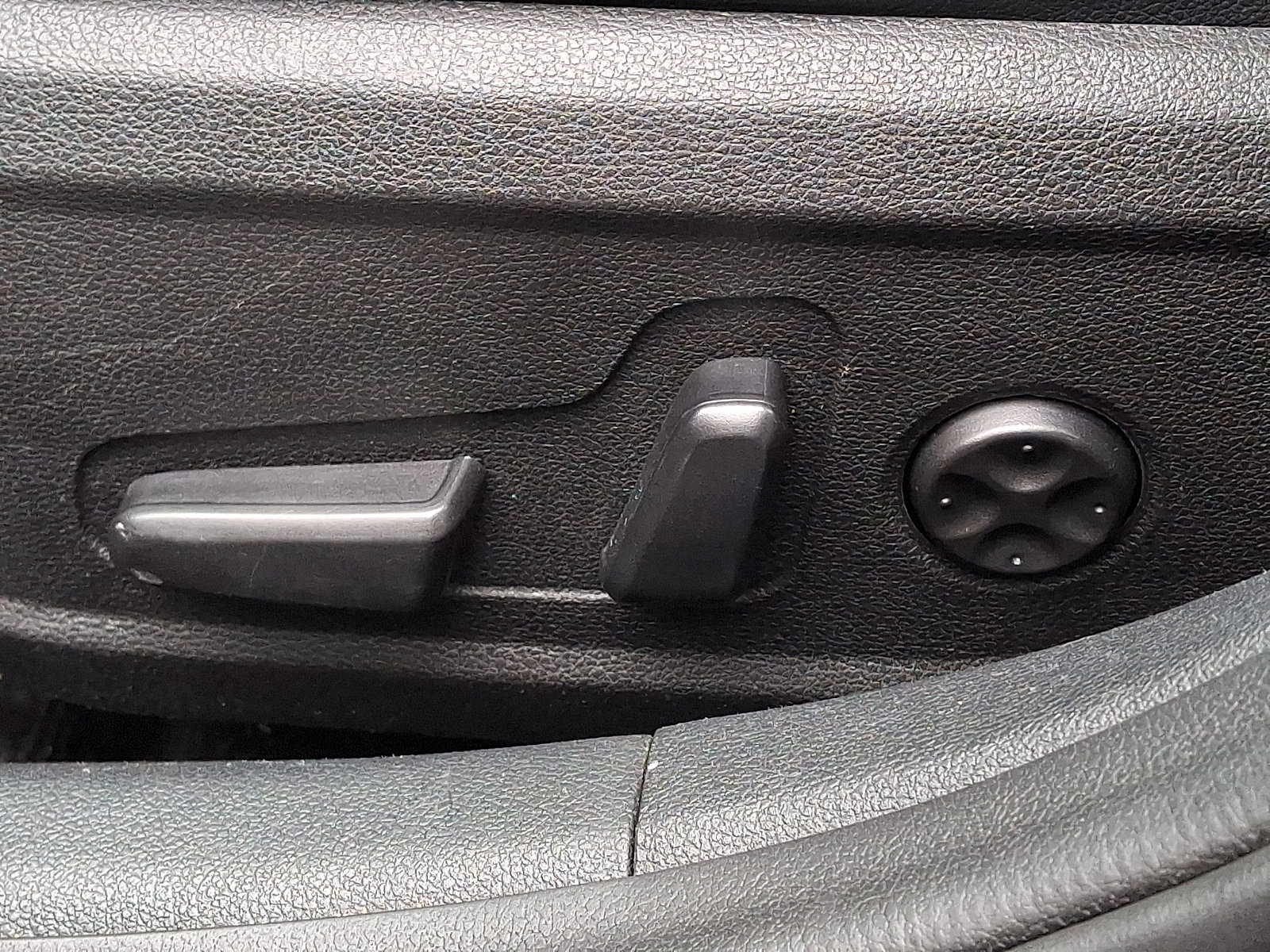 Used 2018 Kia Optima EX w/ Premium Package image 29