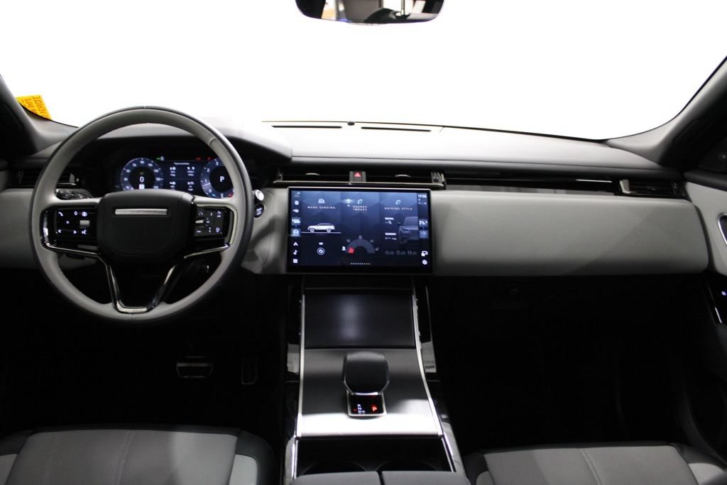 Used 2026 Land Rover Range Rover Velar Dynamic SE AWD/4WD image 38