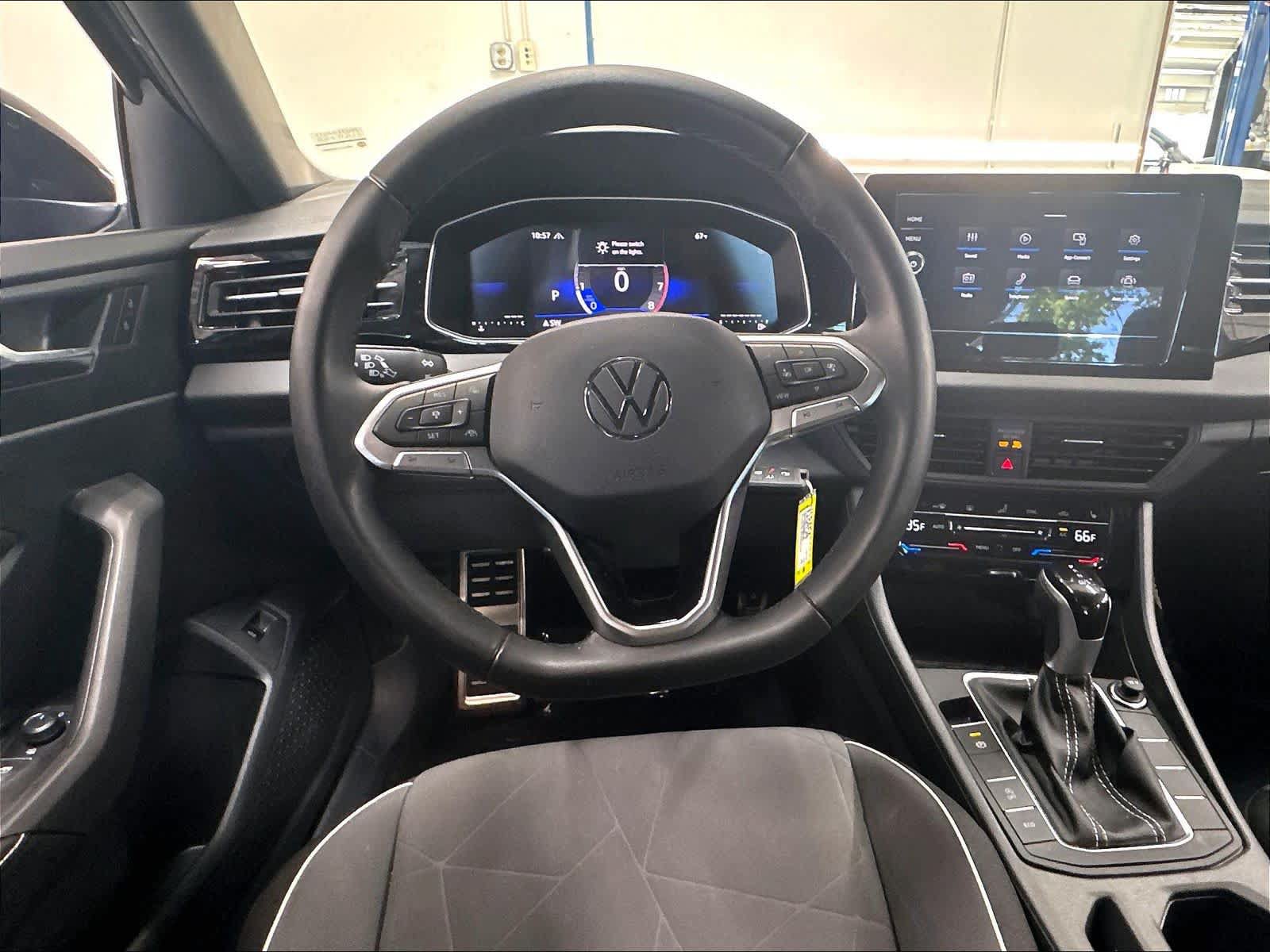 Used 2026 Volkswagen Jetta Sport FWD image 11