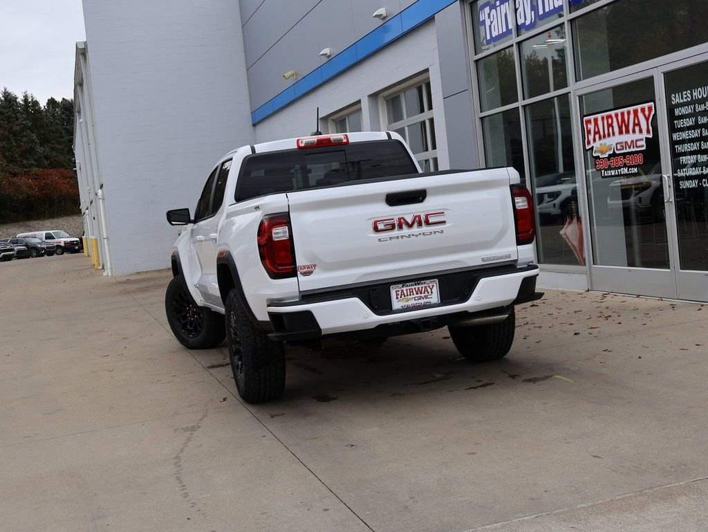 New 2026 GMC Canyon Elevation w/ Convenience Package image 39