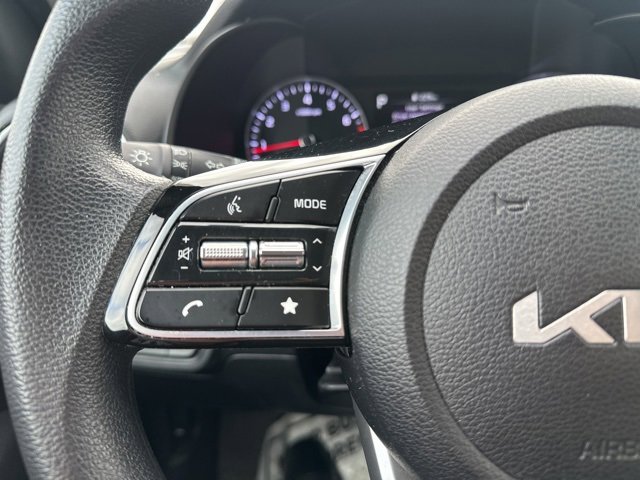 Used 2023 Kia Forte LXS w/ LXS Technology Package image 18