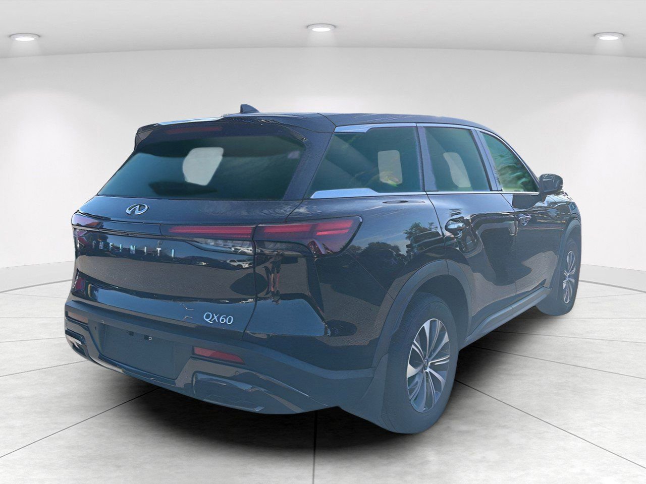 Used 2024 INFINITI QX60 Pure image 4