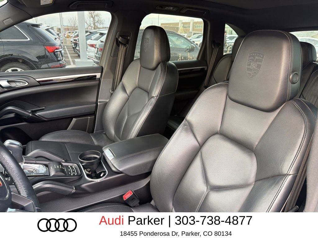 Used 2018 Porsche Cayenne S image 9