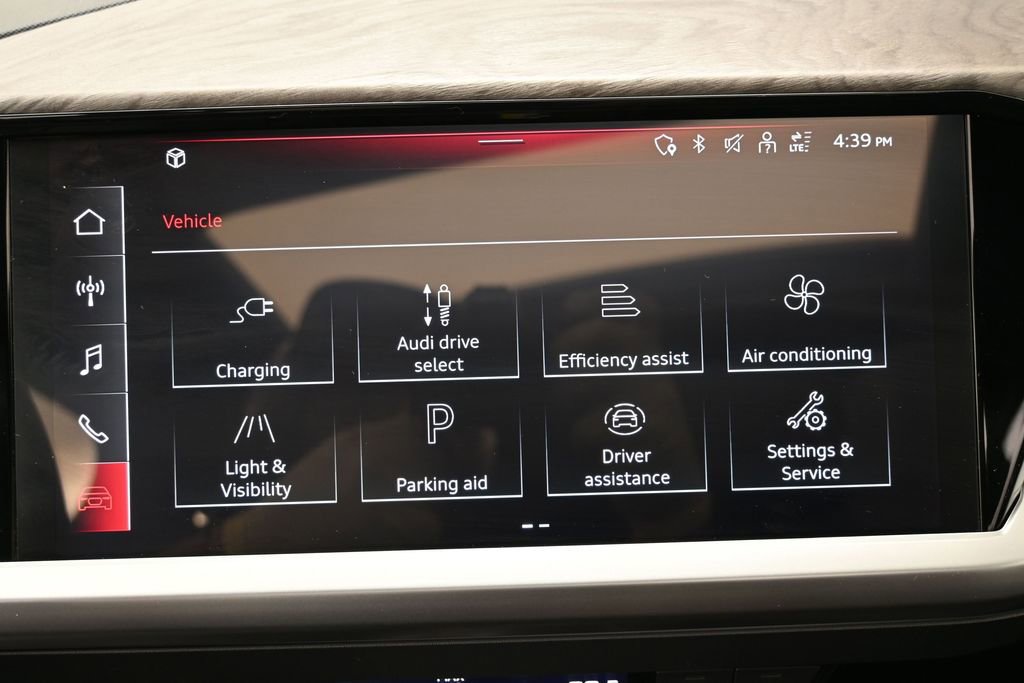 Used 2024 Audi Q4 e-tron Premium w/ Convenience Package AWD/4WD image 24