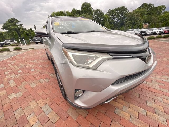 Used 2018 Toyota RAV4 XLE FWD image 6