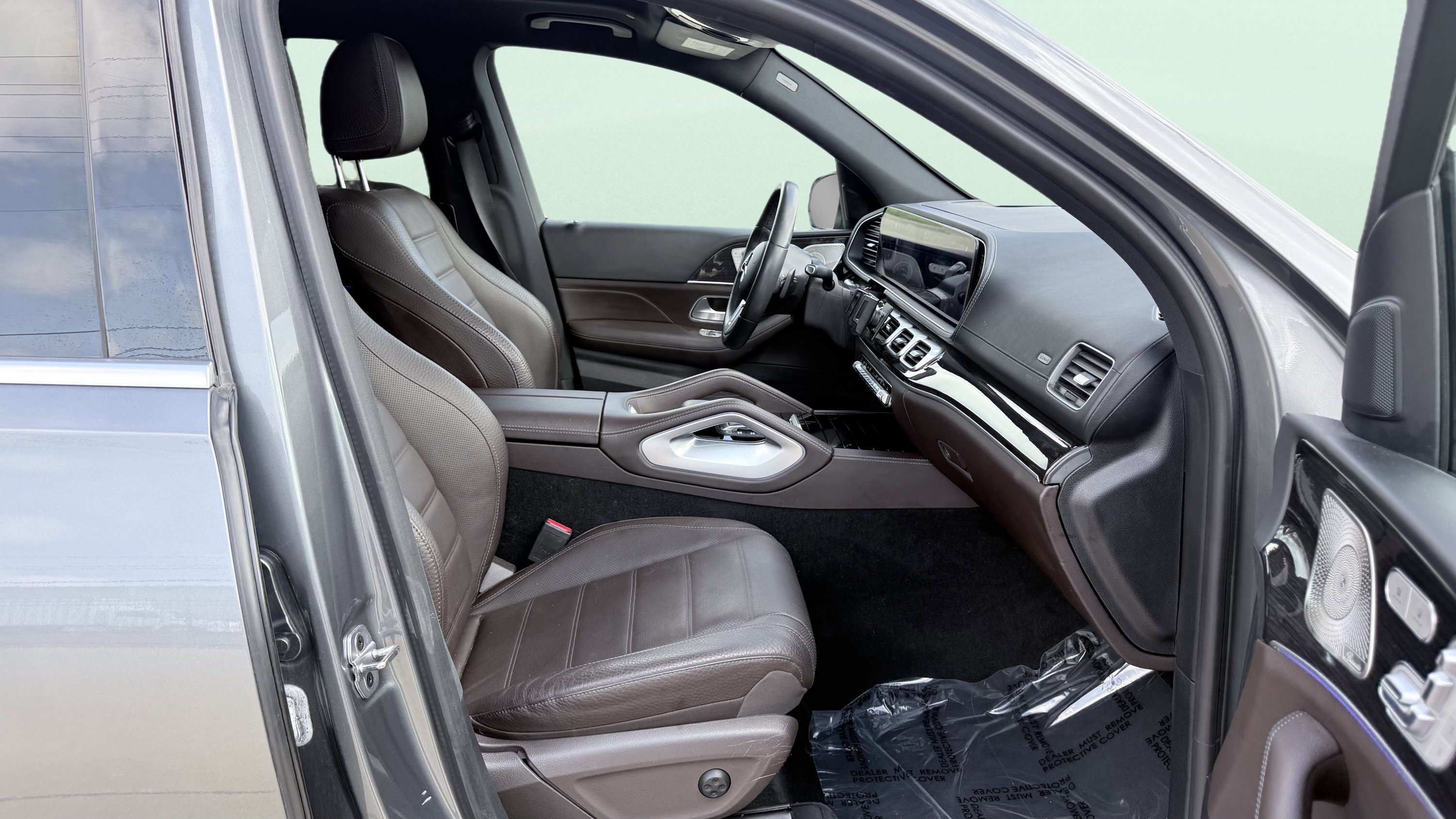 Used 2022 Mercedes-Benz GLS 450 4MATIC image 46