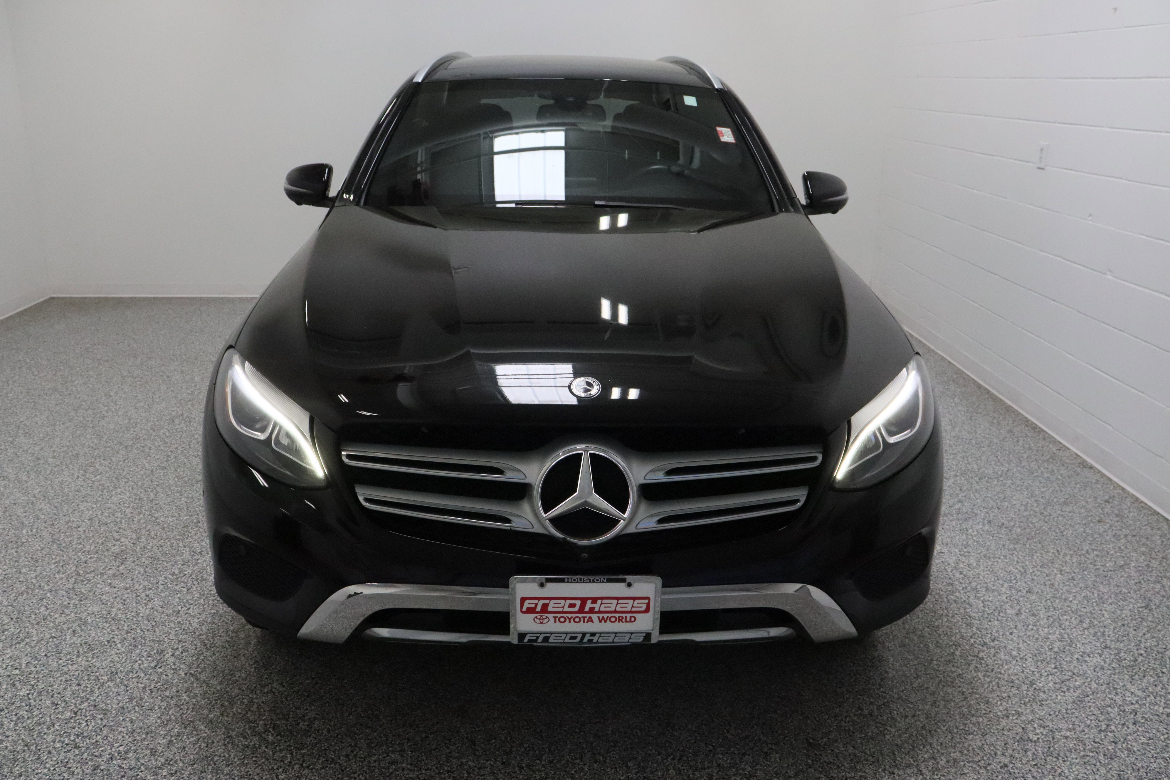 Used 2018 Mercedes-Benz GLC 300 image 3