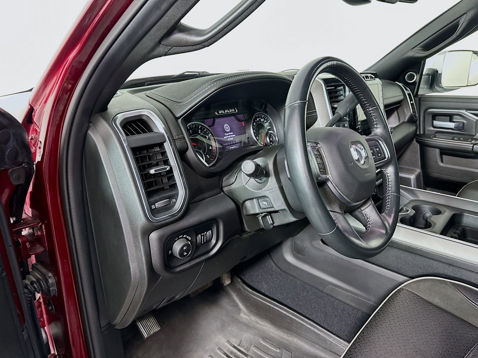 Used 2022 RAM 2500 Laramie AWD/4WD image 9