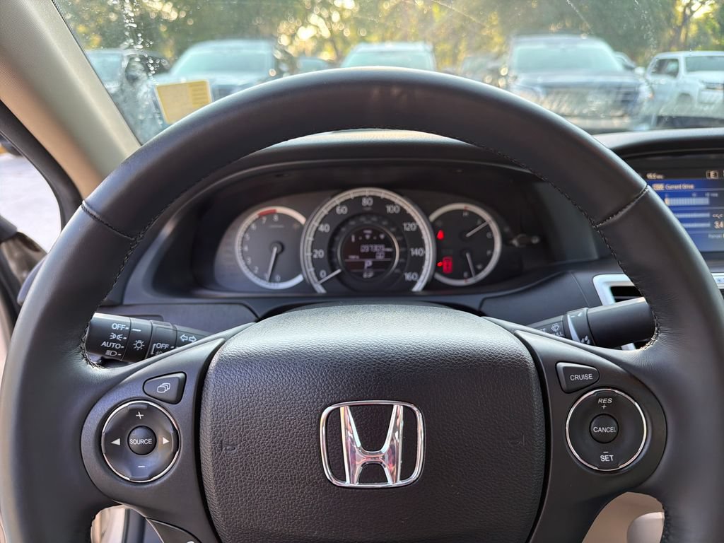 Used 2015 Honda Accord EX-L image 21
