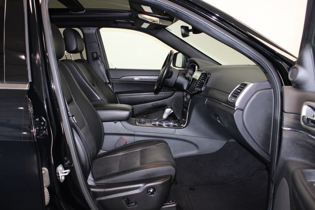 Used 2020 Jeep Grand Cherokee Limited w/ Luxury Group II AWD/4WD image 9
