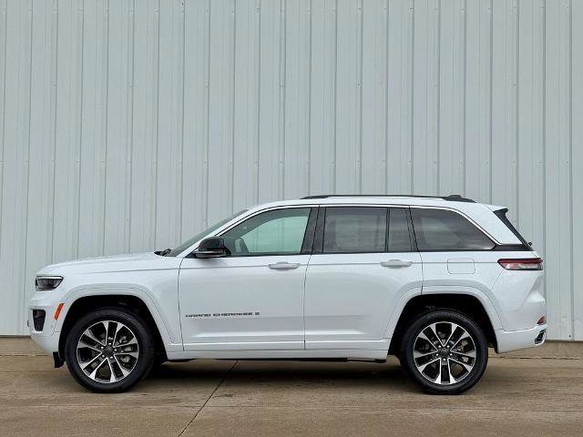 Used 2023 Jeep Grand Cherokee Overland w/ Luxury Tech Group IV image 2