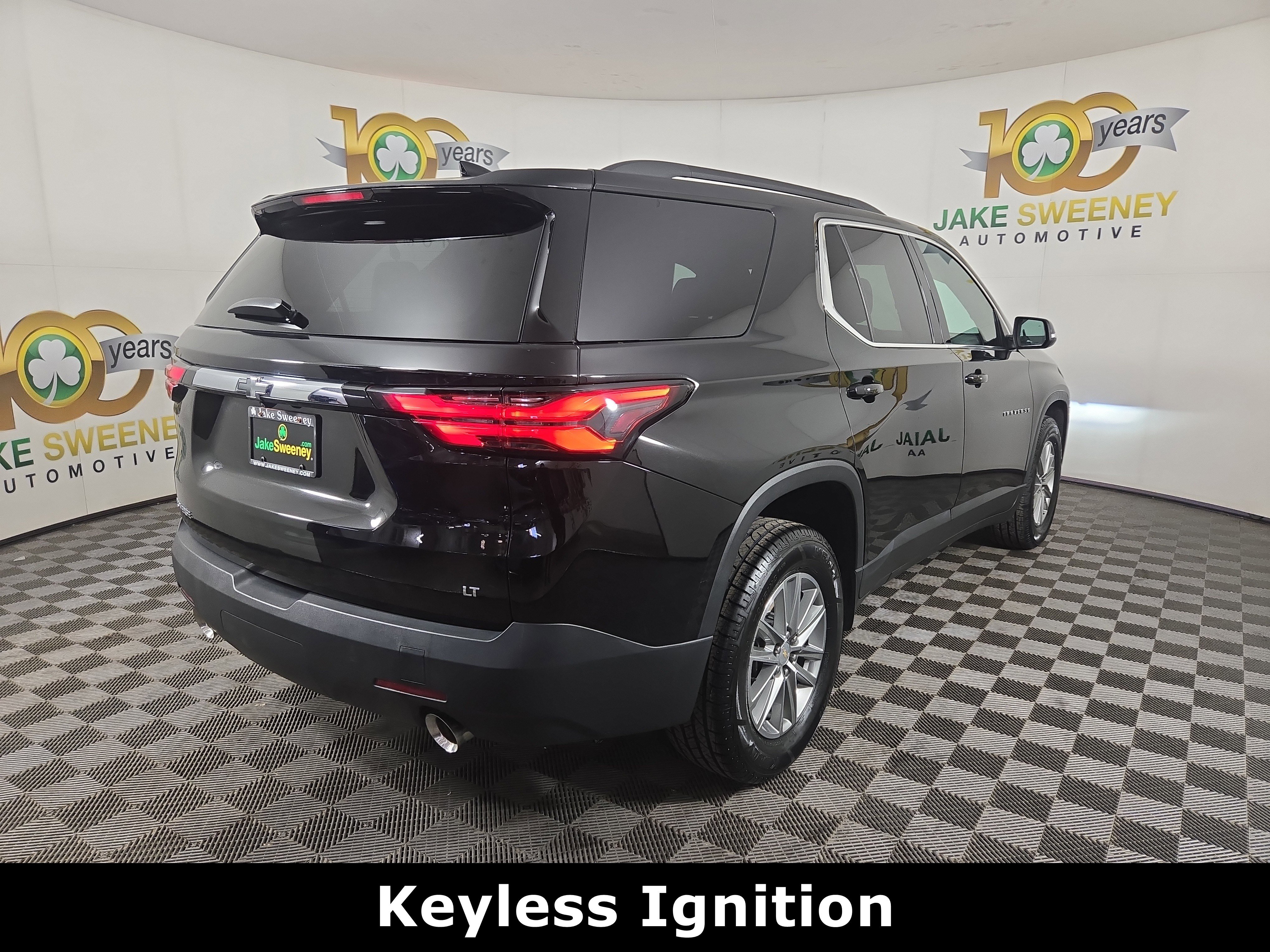 Certified 2023 Chevrolet Traverse LT w/ LPO, Floor Liner Package FWD image 9