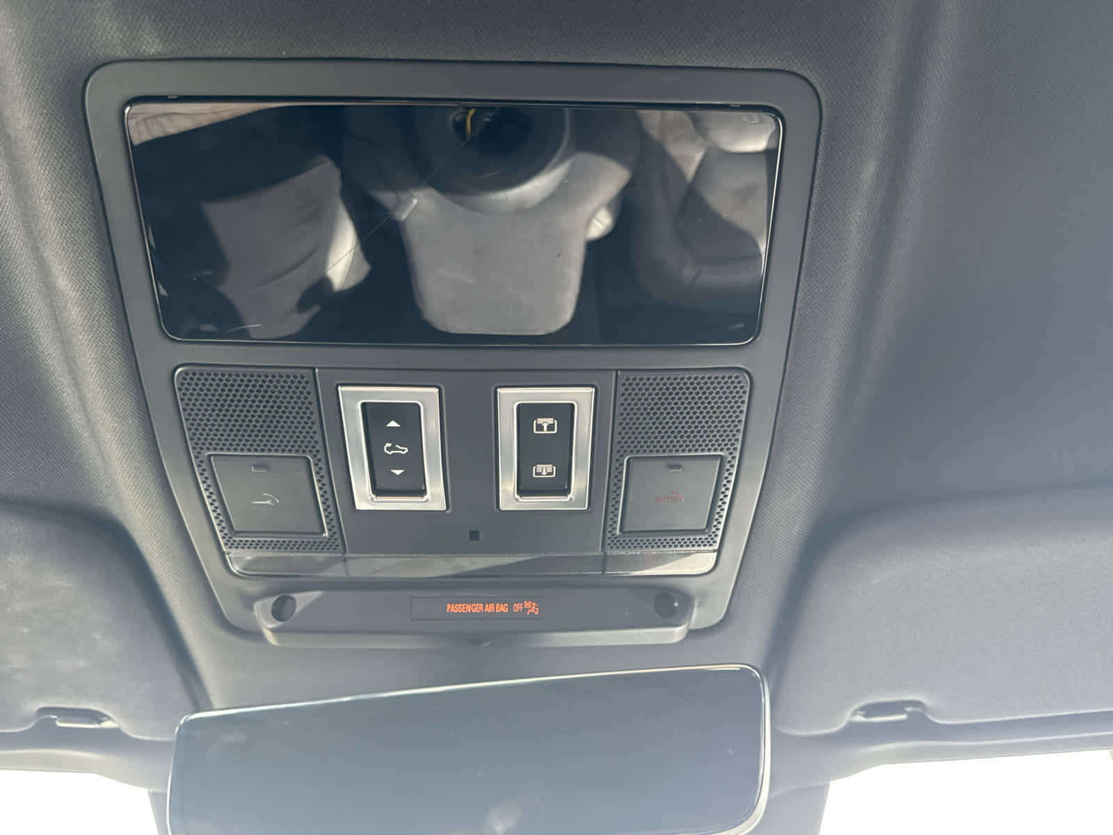 Used 2023 Land Rover Defender 110 X image 15