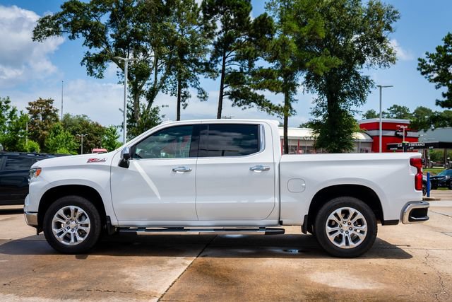 Used 2024 Chevrolet Silverado 1500 LTZ AWD/4WD image 2