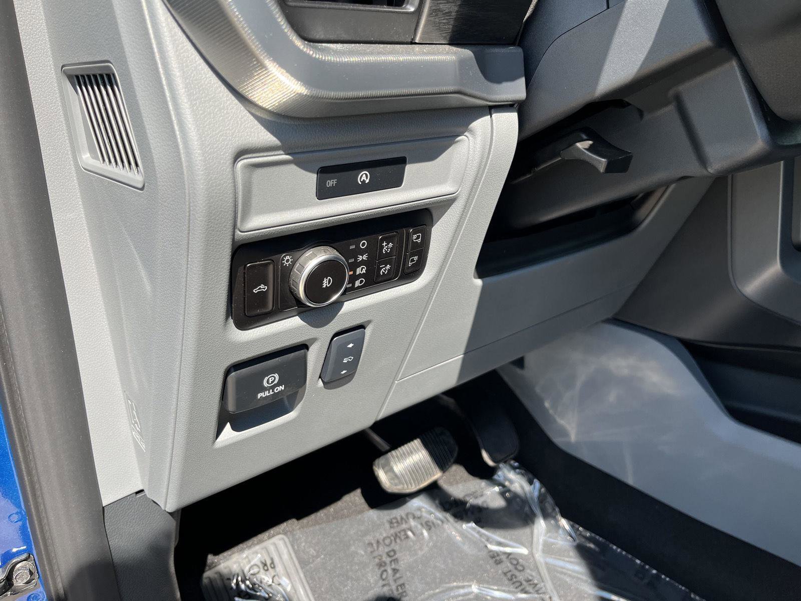 New 2025 Ford F150 Lariat image 17