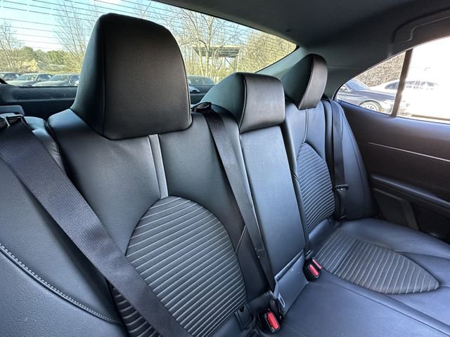 Used 2018 Toyota Camry SE image 27