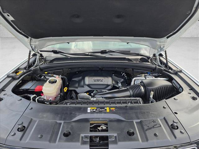 Used 2023 Jeep Grand Cherokee L Summit AWD/4WD image 24