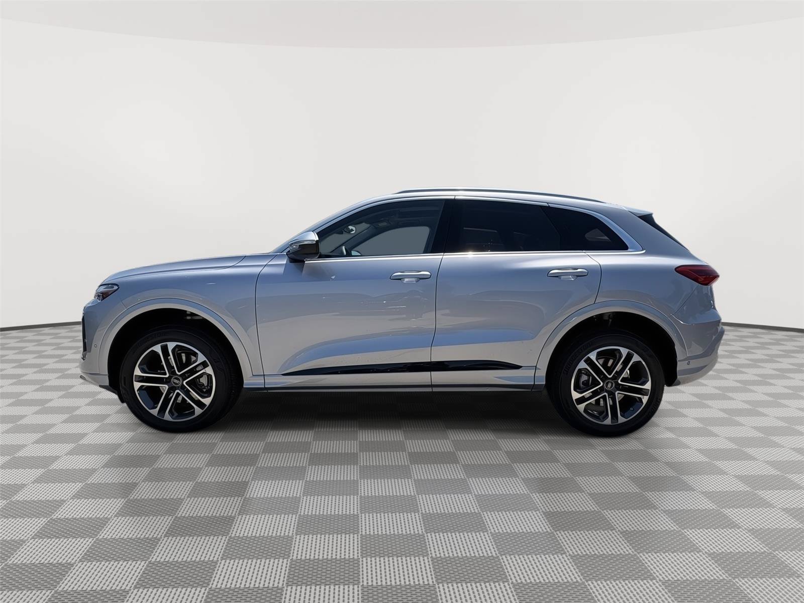 New 2026 Audi Q5 Premium AWD/4WD image 2