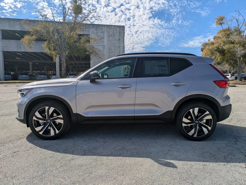 New 2026 Volvo XC40 B5 Ultra w/ Protection Package Premier AWD/4WD image 3