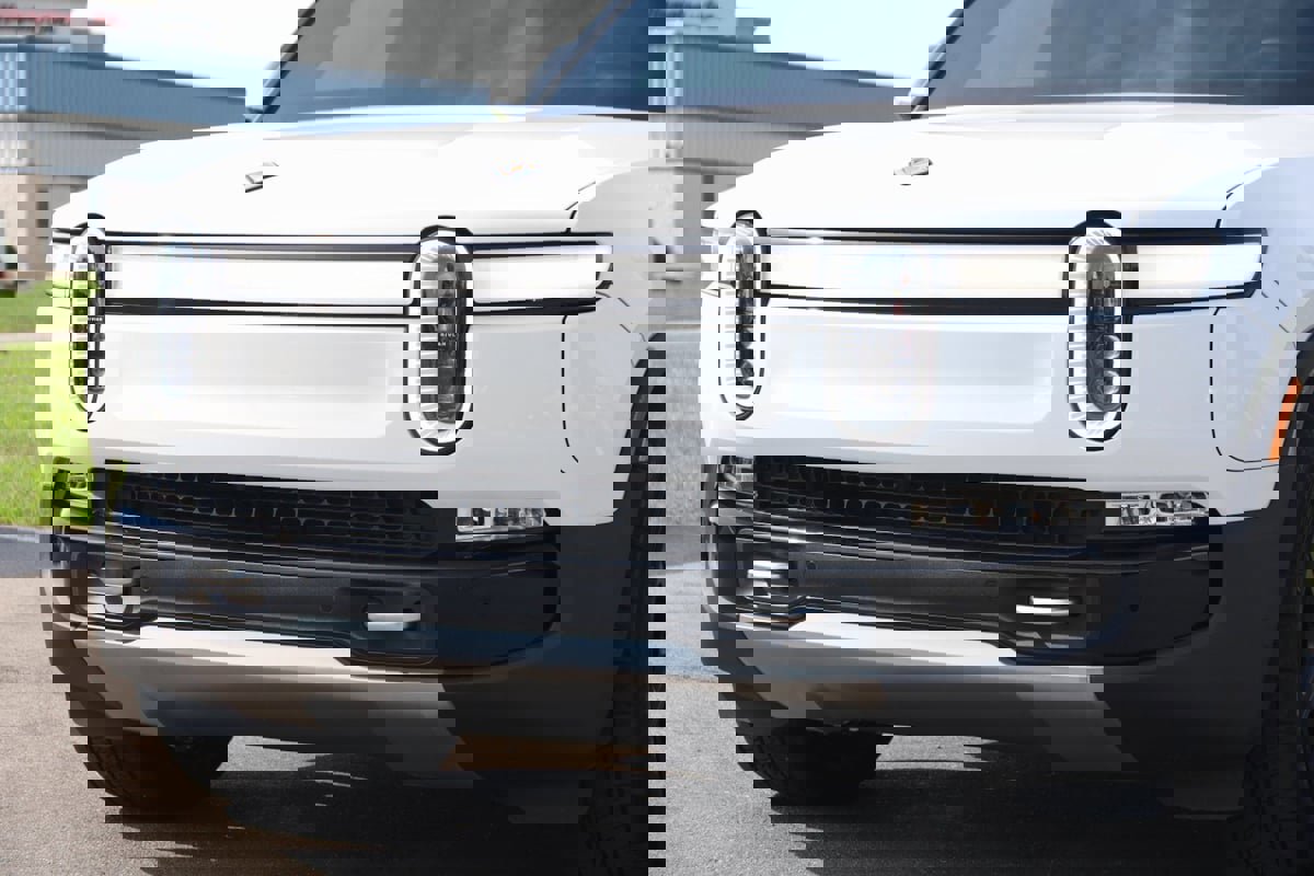 Used 2022 Rivian R1T Adventure image 75