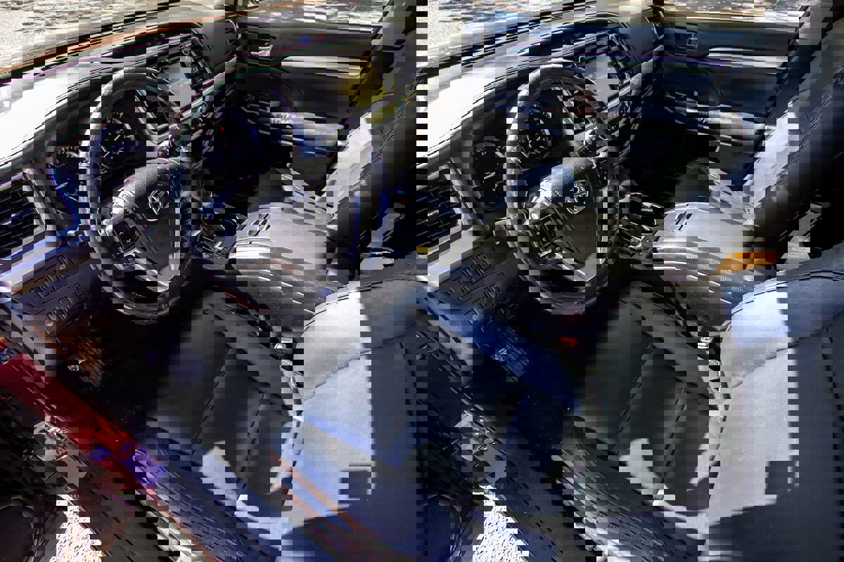 Used 2015 Toyota Highlander XLE image 10