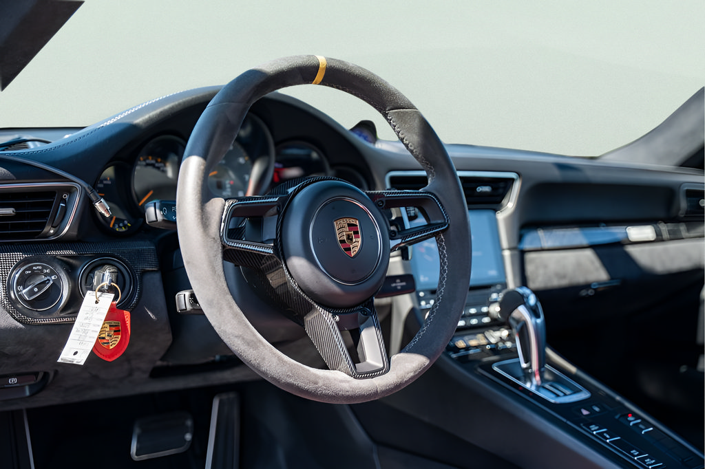 Used 2018 Porsche 911 GT2 RS RWD image 28