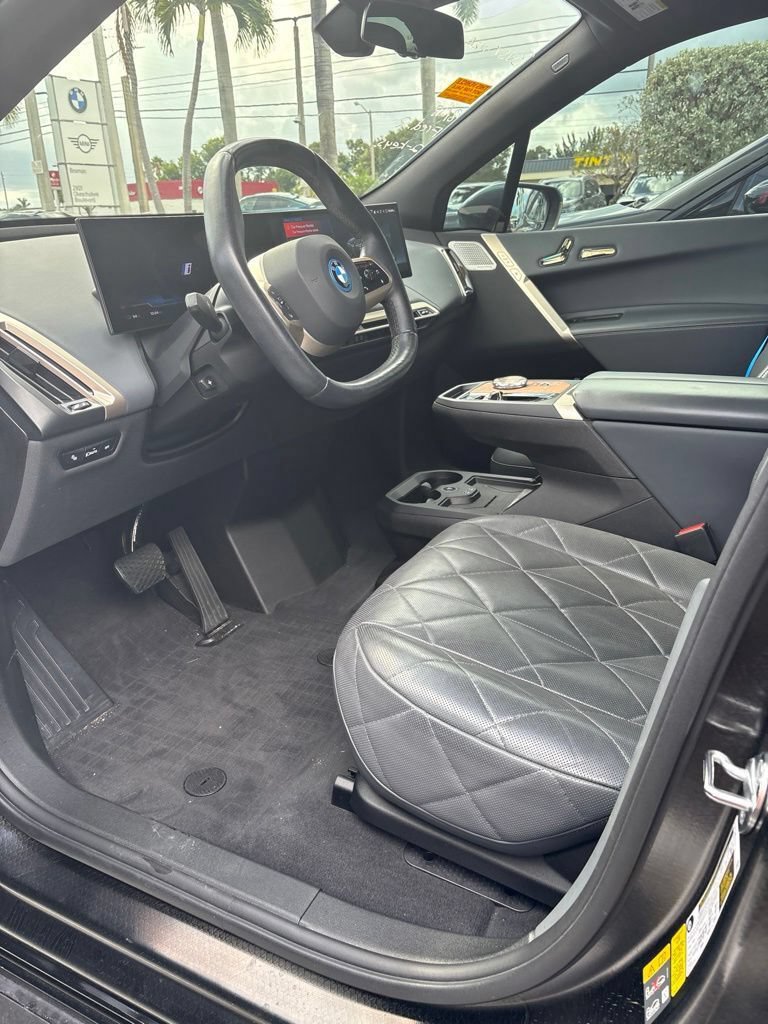 Certified 2024 BMW iX M60 w/ Luxury Package AWD/4WD image 3